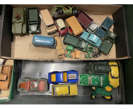 A COLLECTION OF LESNSEY AND MATCHBOX DIECAST VEHICLES TO INCLUDE CARS, TRACTORS, ARMY VEHICLES, ETC. APPROX 20 