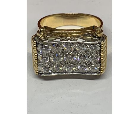 A HEAVY 18 CARAT GOLD RING WITH FIFTEEN DIAMONDS SET IN A RECTANGLE OF DIAMOND CHIPS GROSS WEIGHT 13 GRAMS SIZE U/V WITH PRES