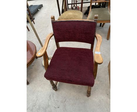 MODERN STANDARD LAMP AND ELBOW CHAIR 