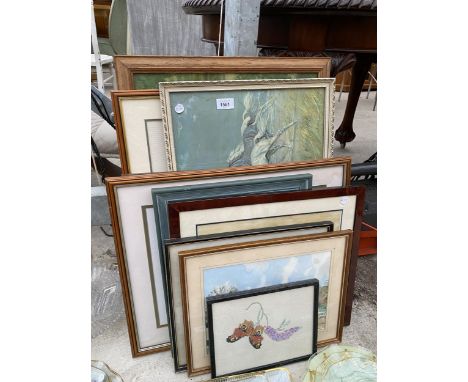 AN ASSORTMENT OF FRAMED PRINTS AND PICTURES 