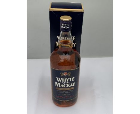 A BOXED 1 LITRE WHYTE AND MACKAY BLENDERS STRENGTH SMOOTH SCOTCH WHISKY DOUBLE MATURED BOTTLED AT 52.5% VOLUME 