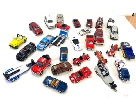 Large selection of vintage dye cast cars includes Matchbox, Corgi etc 