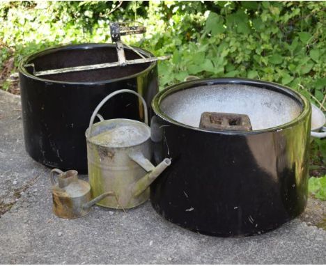 Assorted metal work to include; assorted wrought iron balustrading, iron chain, two galvanised watering cans and oval bath, e