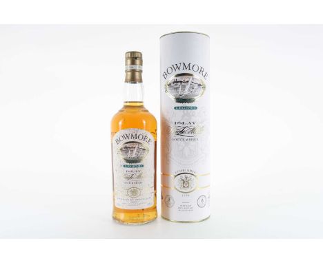 BOWMORE LEGEND ISLAY SINGLE MALT  40% ABV / 70cl  Sat on the picturesque shore of Loch Indaal, Bowmore is a distillery steepe