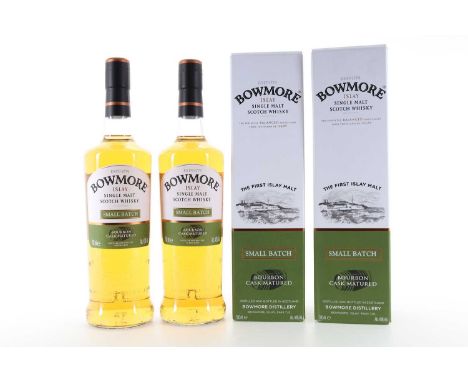 2 BOTTLES OF BOWMORE SMALL BATCH ISLAY SINGLE MALT  Matured in Bourbon casks.Each 40% ABV / 70cl  Qty: 2  Sat on the pictures