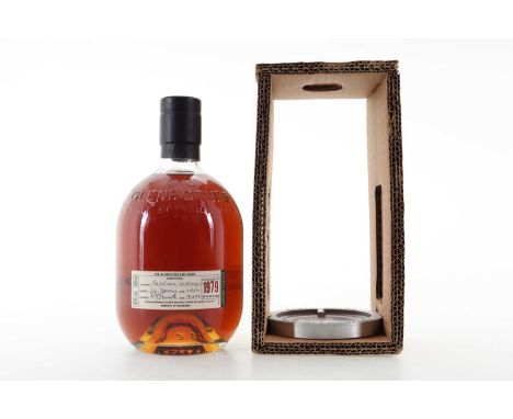 GLENROTHES 1979 VINTAGE SPEYSIDE SINGLE MALT  Distilled: 1979Bottled: 200443% ABV / 70cl
