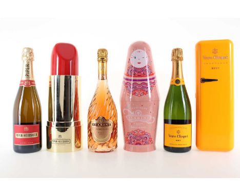 3 BOTTLES OF NON VINTAGE CHAMPAGNE IN NOVELTY BOXES  Tsarine Rose Brut - 12% ABV / 75clVeuve Clicquot Brut - 12.5% ABV / 75cl