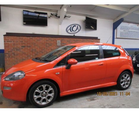 Make &amp; Model: Fiat Punto GBTDate of Reg: AY63 OTLColour: Orangecc: 1368MoT: 19-09-2021Fuel Type: PETROLMileage: 111kTrans