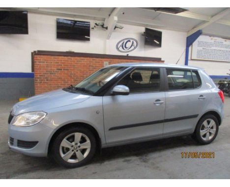 Make &amp; Model: Skoda Fabia SE TDI CR 90Date of Reg: AK60 XJCColour: Bluecc: 1598MoT: 13-11-2021Fuel Type: DIESELMileage: 9