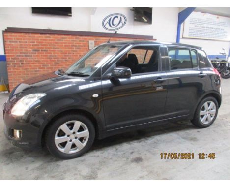Make &amp; Model: Suzuki Swift GLXDate of Reg: LR09 KNOColour: Blackcc: 1490MoT: 09-01-2022Fuel Type: PETROLMileage: 60kTrans