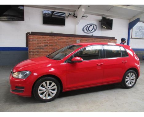 Make &amp; Model: VW Golf SE Bluemotion Tech TDIDate of Reg: BK14 BUFColour: Redcc: 1598MoT: 14-03-2022Fuel Type: DIESELMilea