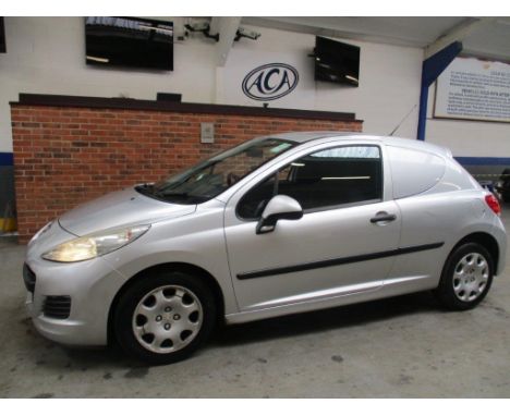 Make &amp; Model: Peugeot 207 DT 8V VanDate of Reg: KR09 DCEColour: Silvercc: 1398MoT: 19-07-2021Fuel Type: DIESELMileage: 14