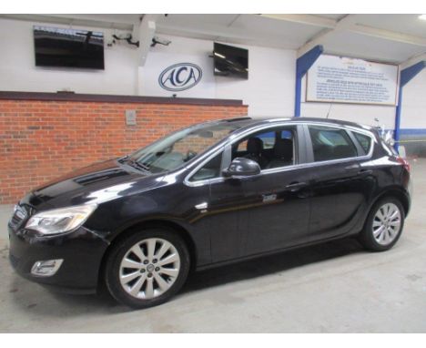 Make &amp; Model: Vauxhall Astra Elite CDTI 123Date of Reg: DA10 TZMColour: Blackcc: 1686MoT: 22-11-2021Fuel Type: DIESELMile