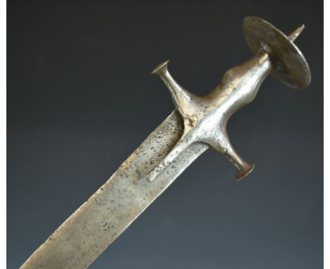 Indian Tulwar sword with steel hilt, 63cm heavy blade and scabbard PLEASE NOTE:- Before bidding please ensure that you are fu