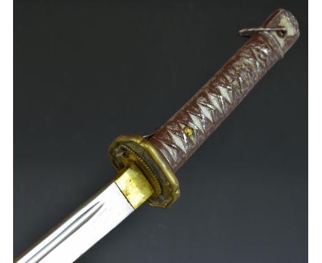 Japanese WW2 era NCO's sword with painted grip, serial number 50299 to 70cm blade and steel scabbard with matching serial num