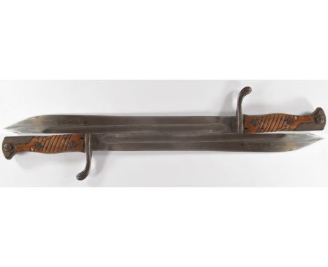 German WW1 98/05 pattern saw back bayonet, early type with part muzzle ring, no flashguard, 36cm blade with saw back removed,