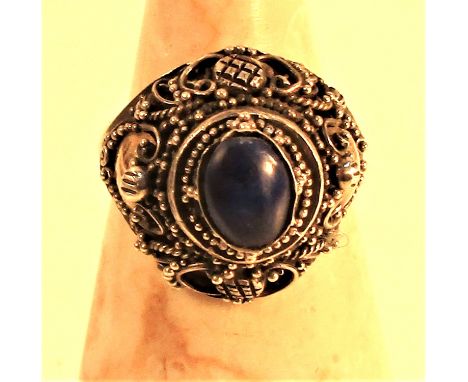 Balinese fine 925 silver ring with gold wash and lapis lazuli stone. This ring has a secret compartment 