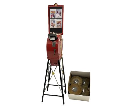 Early 20th century coin operated mutoscope, manufactured by the International Mutoscope Co. Inc. USA, serial no. AB580, with 