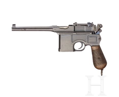 Mauser C 96 "Wartime Commercial", mit Kasten, Leder  Kal. 7,63x25 Mauser, Nr. 281325, nummerngleich. Lauf rau. Zehnschüssig. 