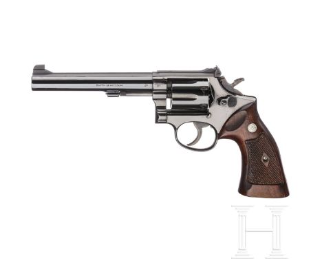 Smith & Wesson Mod. 14, "The K-38 Target Masterpiece"  Kal. .38 S&W Spl., Nr. K376481, Blanker Lauf, Länge 6". Sechsschüssig.