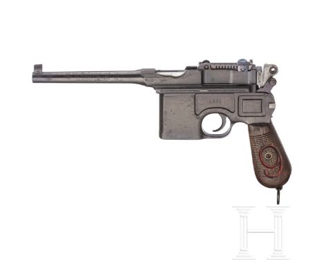 Mauser C 96/16, Reichswehr  Kal. 9 mm Luger, Nr. 108438, nummerngleich bis auf die Griffschalen. Rauer Lauf, Länge 140 mm. Ze