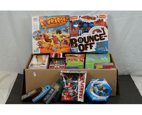 Collection of games and puzzles to include MB Buckaroo, Mattel Bounce Off, etc 
