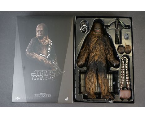 Boxed Hot Toys Movie Masterpiece 1/6 scale Star Wars Chewbacca MMS262 figure, complete and excellent with outer trade box 