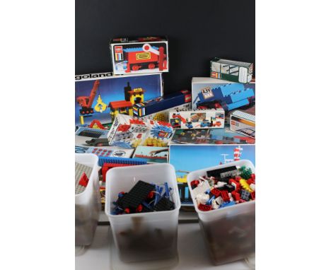Collection of Lego sets and loose pieces to include 6806  Surface Hopper, 312 Tanker, 161 Battery  Wagon with Signal and Dire
