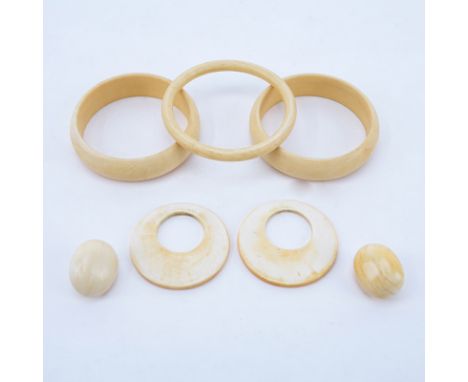 Lot of Five (5) Vintage Ivory Bracelets and Earrings. Includes: three bracelets and two pairs of earrings. Good condition. La