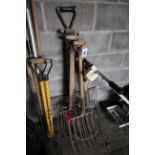 Quantity of beet forks etc. NO VAT
