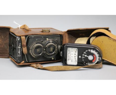 A Rolleiflex Compur camera no. 340019 with Zeiss Jena TESSAR 1:3.5 lens with instructions