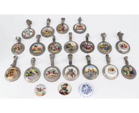 Bierkrugdeckel, Krugdeckel, Seideldeckel, Zinndeckel, Emailledeckel, Porzellandeckel, Sammlungsauflösung. Großes Konvolut. Be
