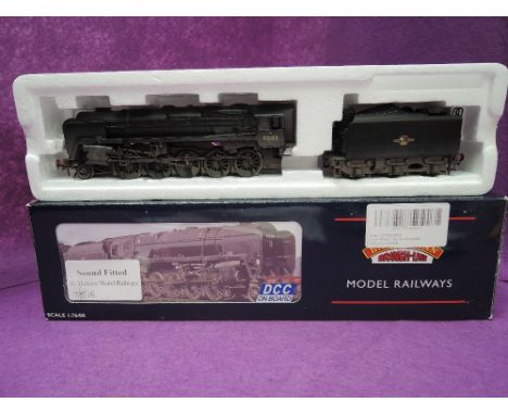 A Bachmann 00 gauge 2-10-0 loco &amp; tender, Class 9F, DCC fitted, boxed 32-858DC