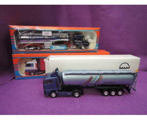 Two Tekno 1:50 scale diecast advertising wagons, T Brady & Sons Ltd and Atchison Topeka & a similar Conrad diecast advertisin