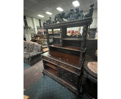 HEAVENLY CARVED ORIENTAL SIDEBOARD / SHELF UNIT