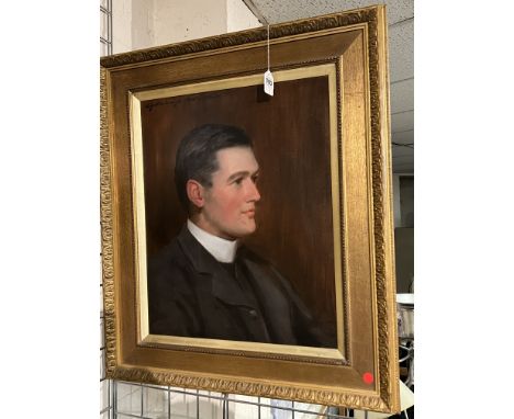 CHARLES GOLDSBOROUGH ANDERSON 1865-1936 OIL ON CANVAS - PORTRAIT OF A HANDSOME GENTLEMAN - SIGNED 44CM X 55CM - VERY GOOD ORI
