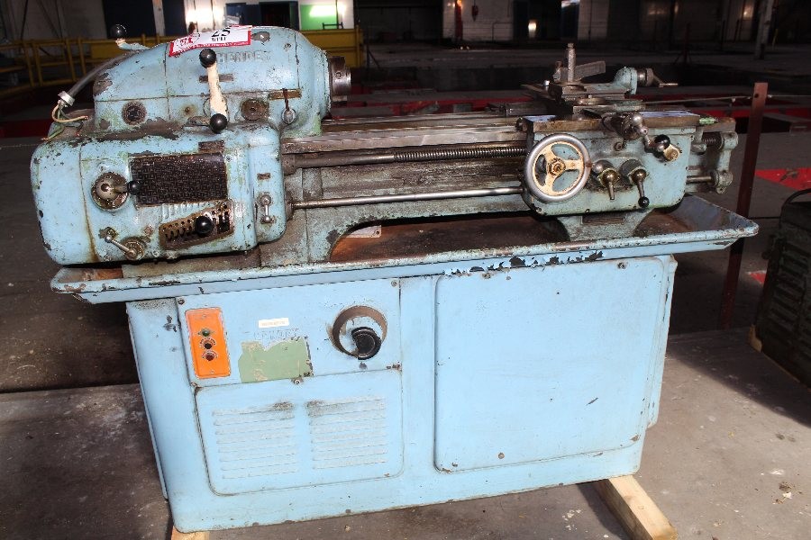 Hendey Tool Room Lathe, 10" Swing, 20" Between Center, w/ Taper Attachment