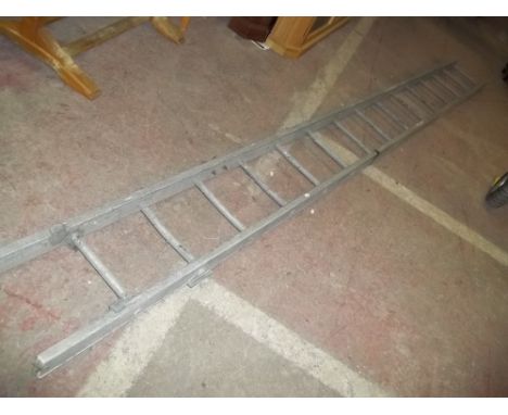 A 15 TREAD ALUMINIUM LADDER