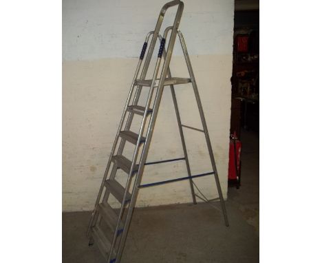 A LARGE ALUMINIUM STEP LADDER