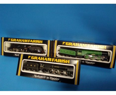 THREE BOXED N GAUGE GRAHAM FARISH STEAM LOCOMOTIVES AND TENDERS 1851, 1822, 1811