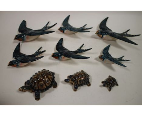 A COLLECTION OF SIX BESWICK SWIFT CERAMIC WALL HANGINGS TOGETHER WITH TWO SMALL WADE TORTOISES (8)   