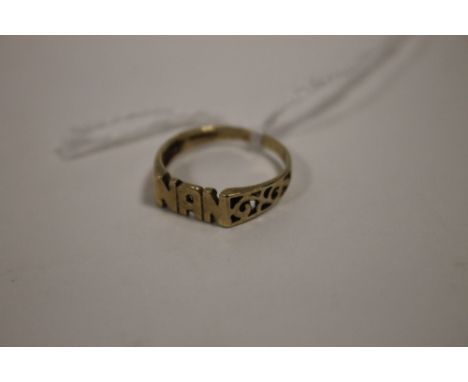 A 9CT GOLD 'NAN' RING 