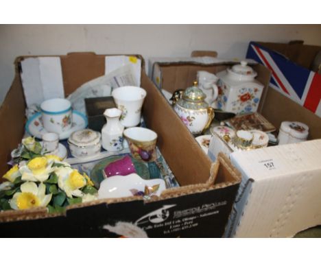 TWO TRAYS OF ASSORTED CERAMICS TO INCLUDE ROYAL WORCESTER, AYNSLEY ETC. 