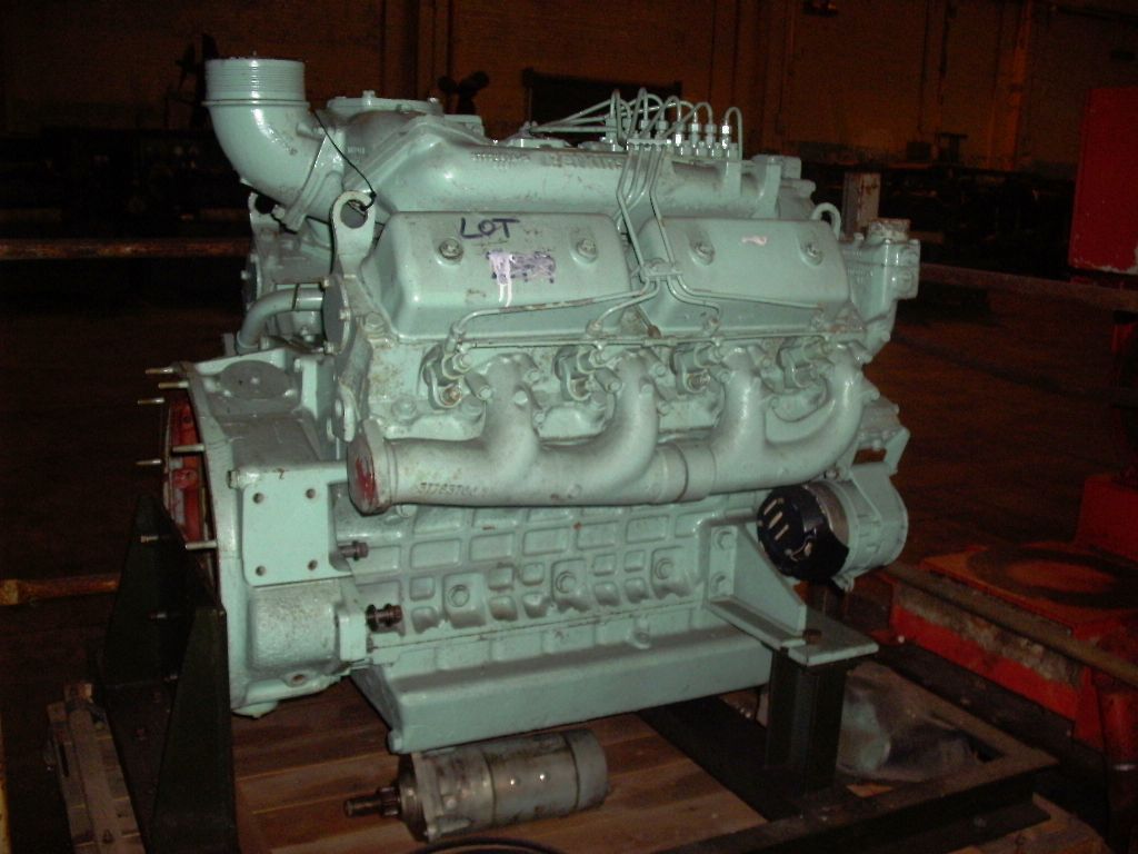 * Diesel Engine Perkins 640 8 cylinder V8 non-turbo, Ex-MOD (stillage ...