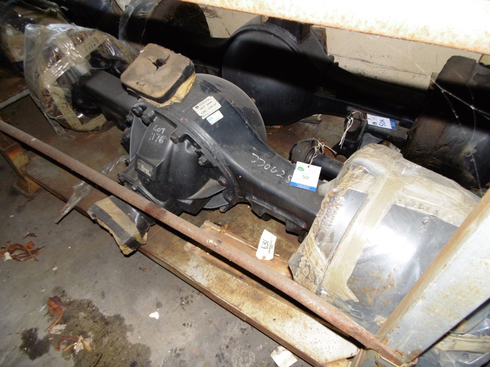 * Rockwell International 153E axle 3.421 Ratio Rear Rear Axle Unused