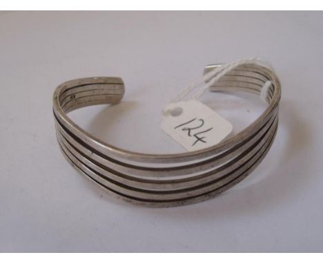 Modernist silver bangle 24g      