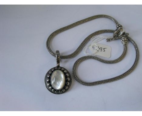 Silver m.o.p pendant on round rope twist chain   