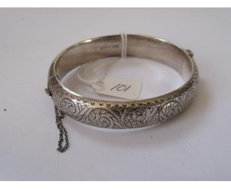 Silver oval engraved bangle      