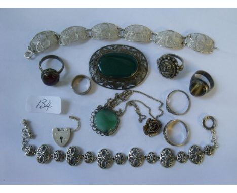 Bag of assorted silver jewellery 70g     