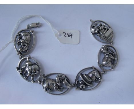 Silver puppy dog panel bracelet  34g     